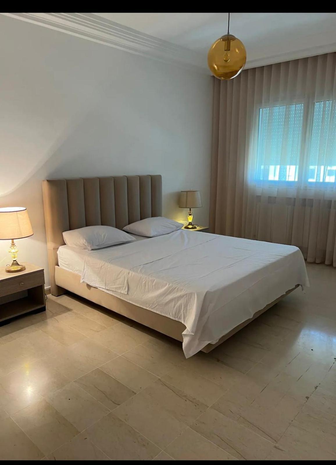 Luxury 2 *